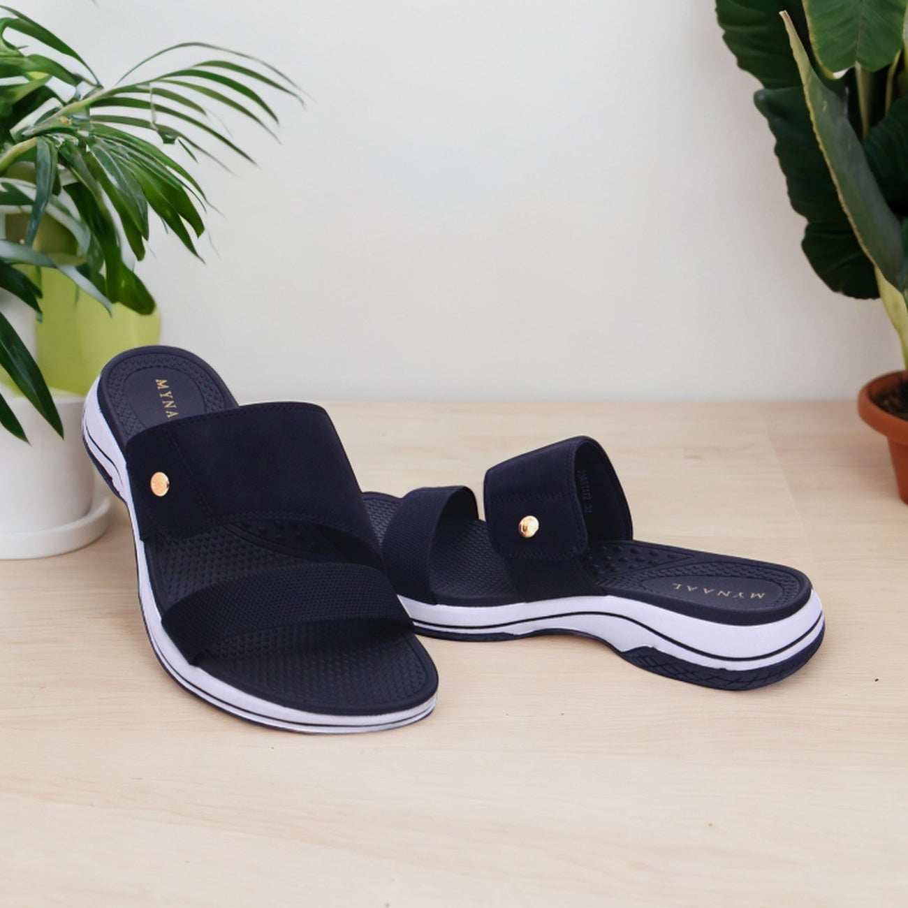 Mynaal Women's flat sandal-23ABT172-Black